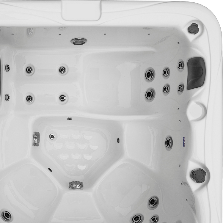 F628 - 6 Person SPA