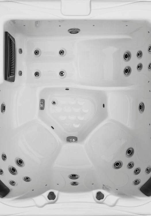 F628 - 6 Person SPA