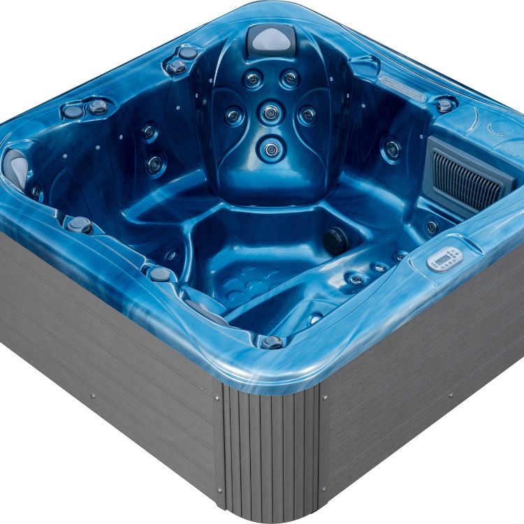 F636 - 6 Person SPA