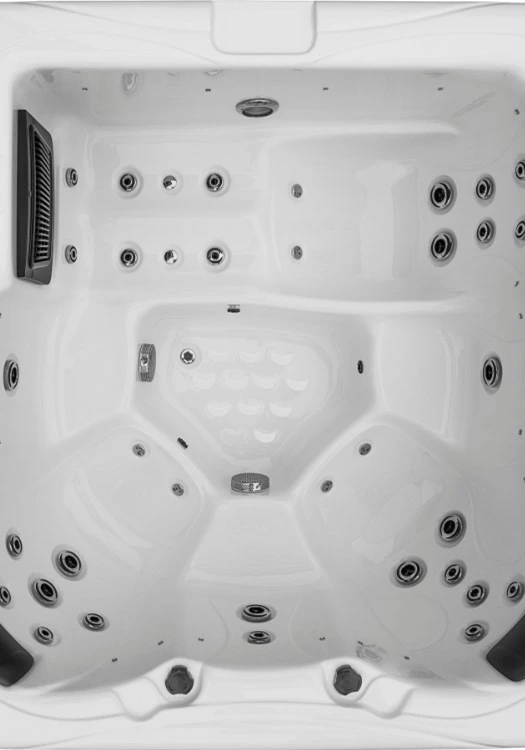 F636 - 6 Person SPA