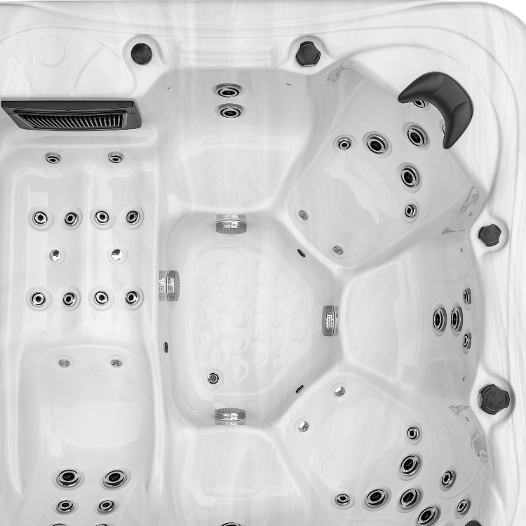 F653 - 6 Person SPA