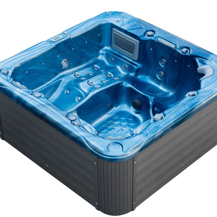 F653 - 6 Person SPA